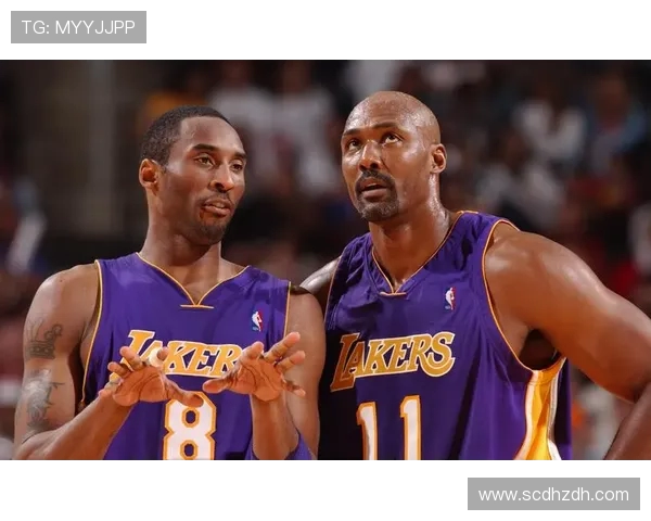 卡尔·马龙:从赛场到人生巅峰的传奇征程与篮球巨星的伟大背影