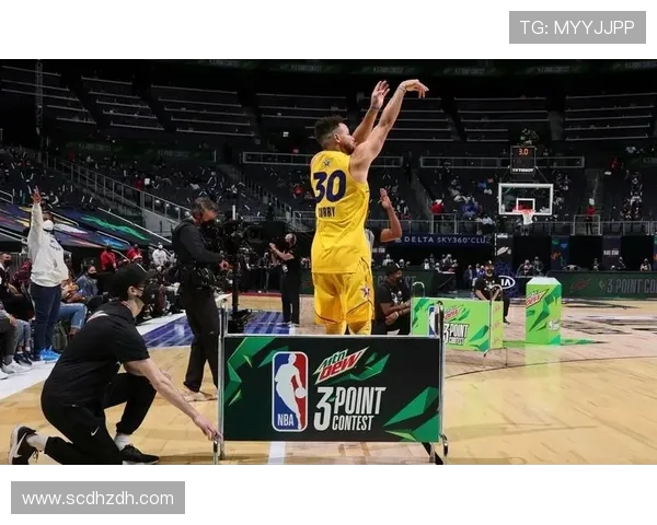 斯蒂芬库里引领新时代篮球风潮展现精准投射与领袖魅力