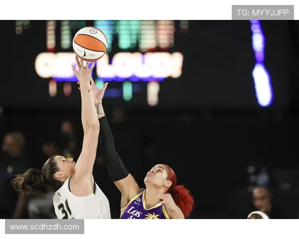 2020年WNBA季后赛火花队与太阳队激烈对决精彩回顾与赛后分析