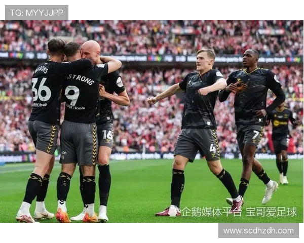 利兹联对阵伊普斯直播全程回顾及精彩瞬间分析